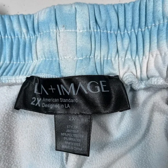 Women's Blue Tie-Dye Hoodie and Shorts Set, 2X - Picture 12 of 14